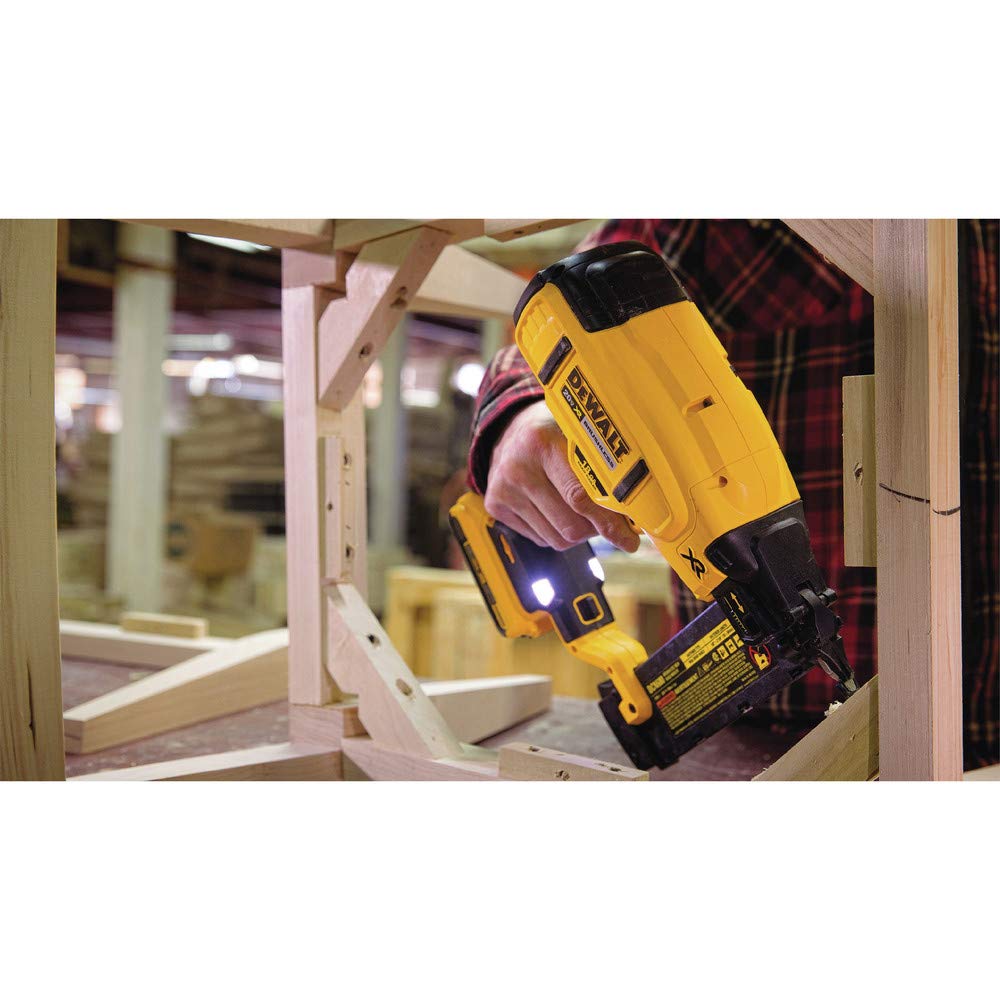 20V MAX Cordless Brad Nailer Kit 18GA L14026