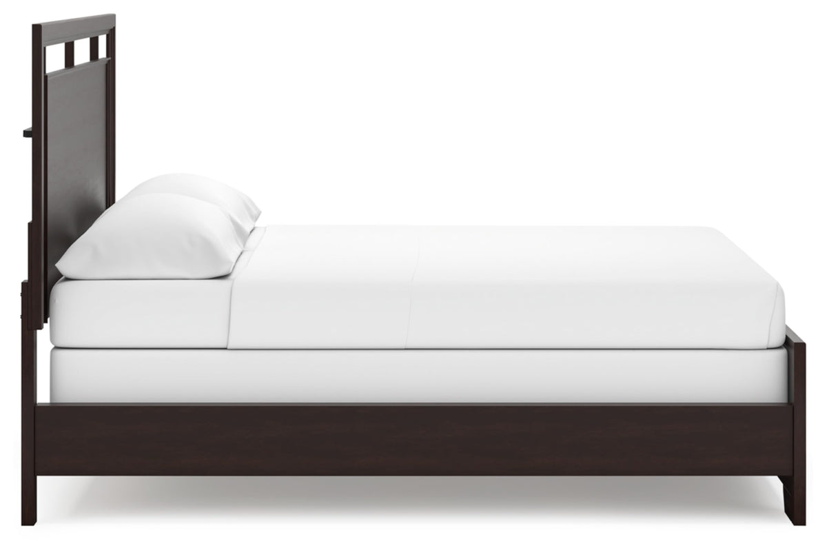 California King Panel Bed I76278