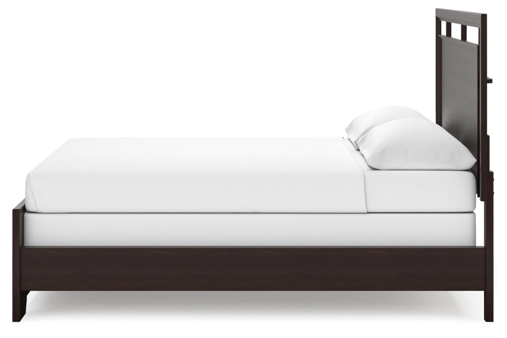 California King Panel Bed I76278