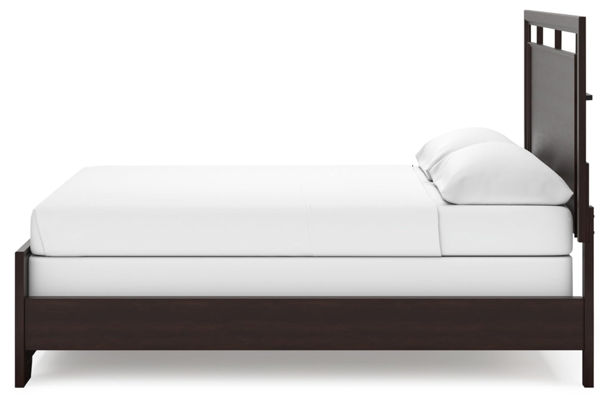 California King Panel Bed I76278