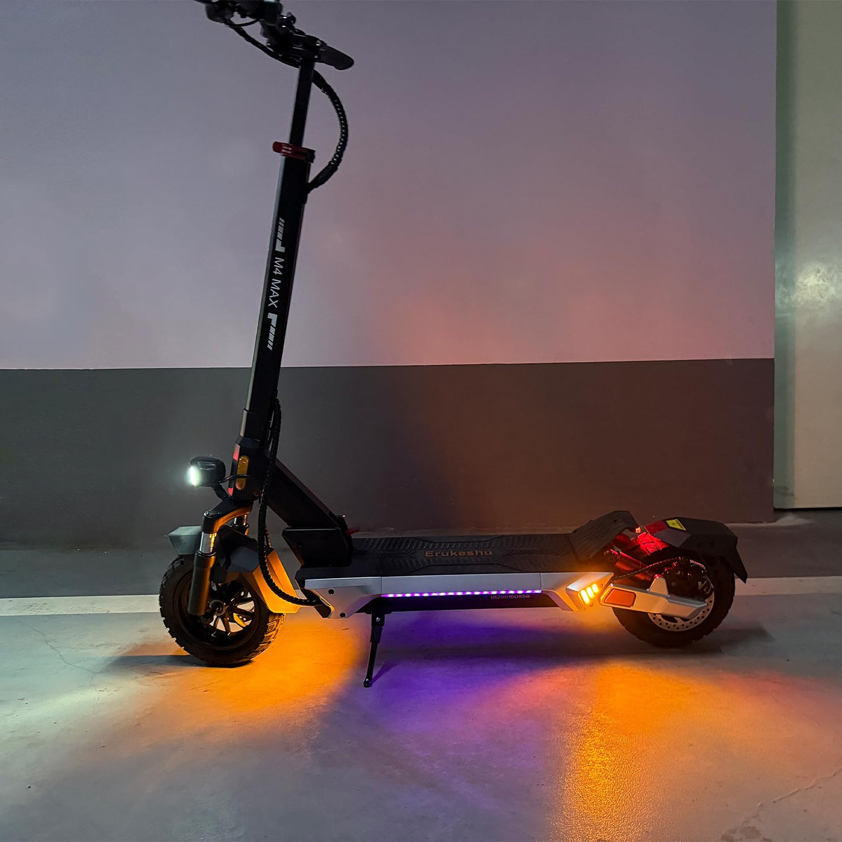 Electric Scooter 1600/4000/6000W Motor 50 Miles Range 10" Off Road Tire Folding E-Scooter with Detachable Seat N438