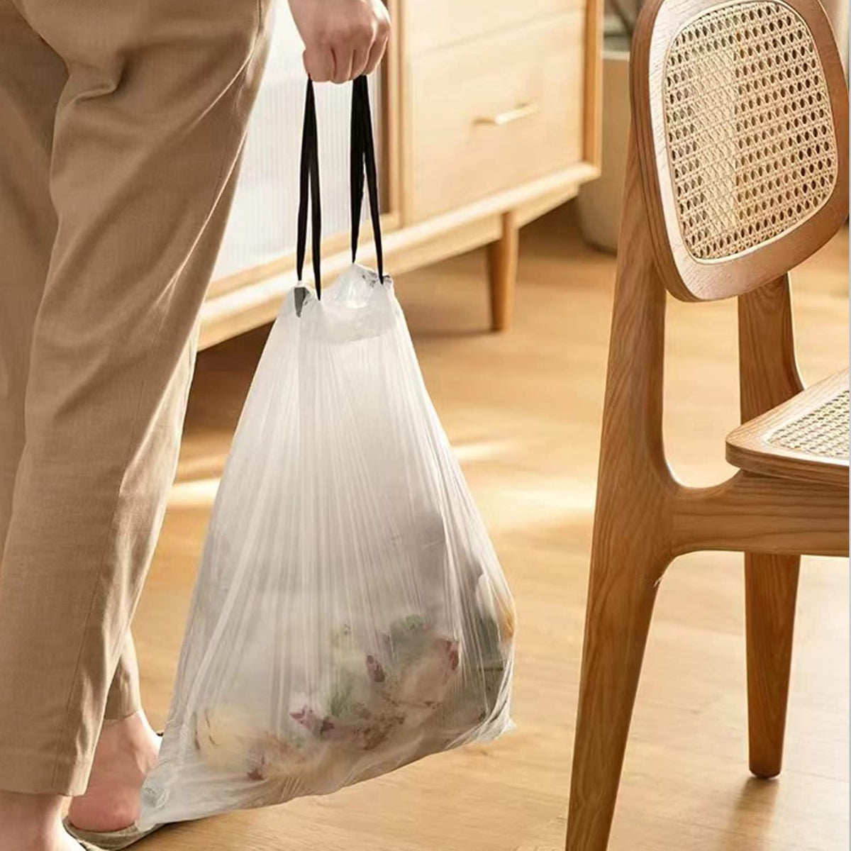 4 Gallon Drawstring Unscented White Trash Bags, 57 Count L348