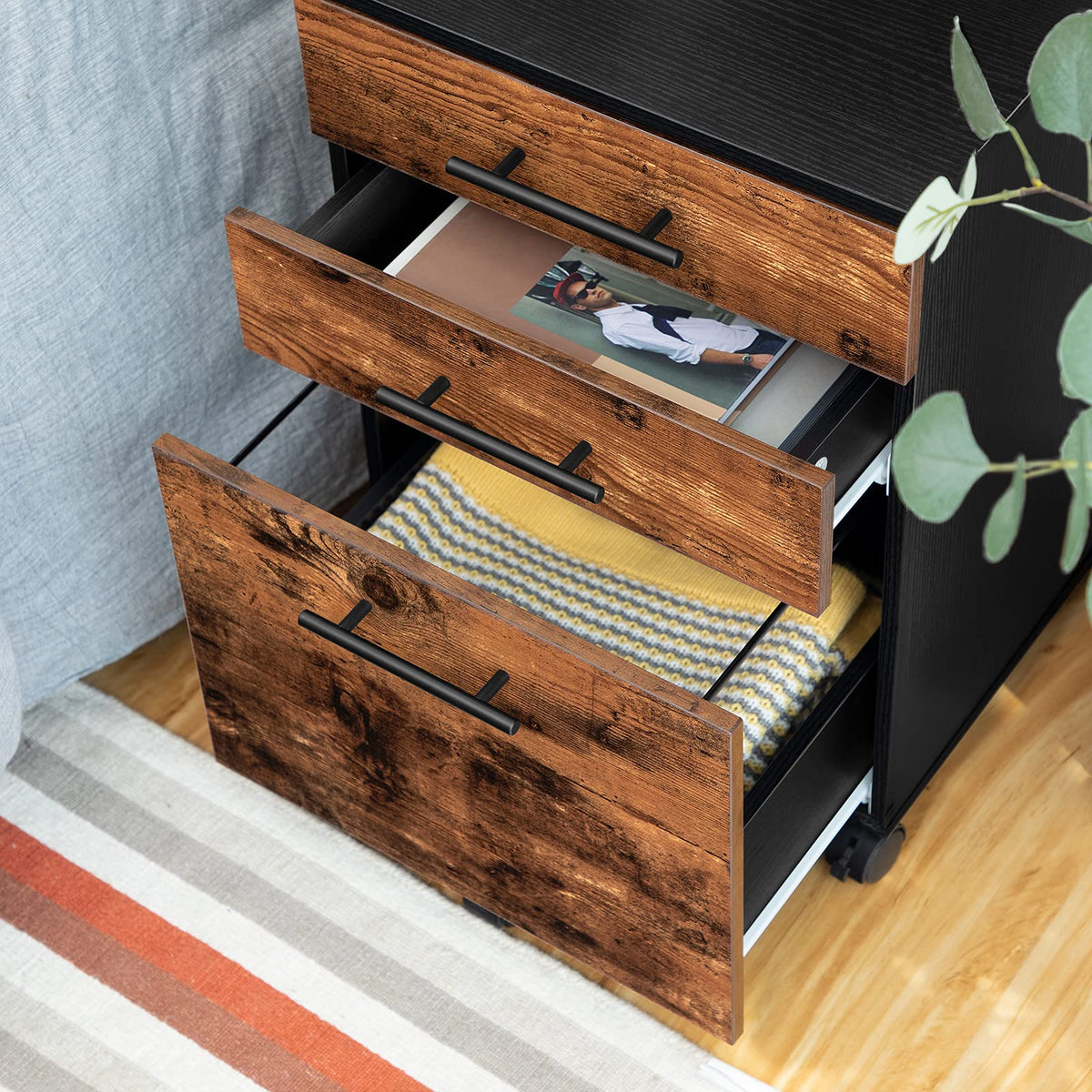 3 Drawer Wood File Cabinet Q5441